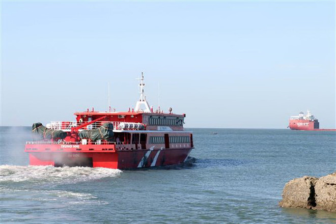 Tạm ngừng vận hành tuyến tàu cao tốc Vũng Tàu-Côn Đảo do thời tiết xấu ảnh 1