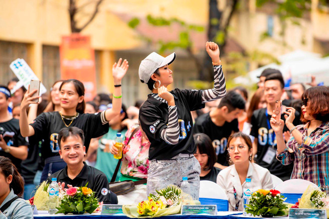 H’Hen Niê ví ba như Đại sứ Giờ Trái Đất của riêng mình ảnh 2