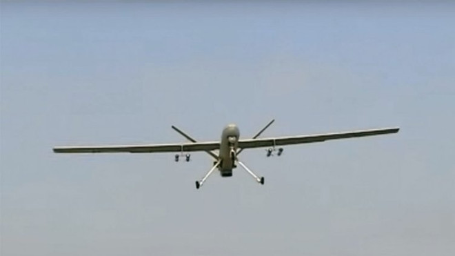 Iraq bắn hạ một máy bay không người lái trang bị camera của IS ảnh 1