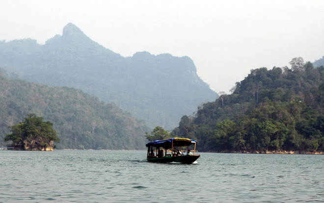 Khai mạc chương trình du lịch “Qua những miền di sản Việt Bắc" ảnh 1