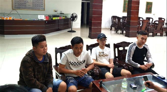 Khởi tố vụ án, tạm giữ 2 đối tượng trong vụ nổ súng ở quán karaoke XO ảnh 1