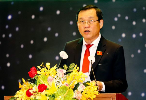 Ông Phạm Văn Chánh, Chủ tịch Hội đồng nhân dân tỉnh Bình Dương khóa X, nhiệm kỳ 2021-2026 phát biểu tại Kỳ họp. (Ảnh: Chí Tưởng/TTXVN) Ông Phạm Văn Chánh được bầu giữ chức Chủ tịch HĐND tỉnh Bình Dương ảnh 1