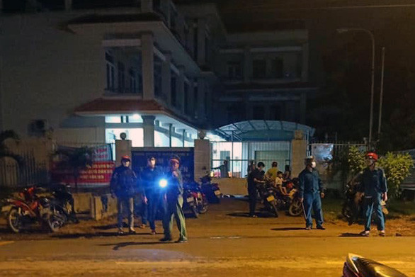 Đồng Nai: Mâu thuẫn gia đình, chồng đâm chết vợ rồi treo cổ tự tử ảnh 1