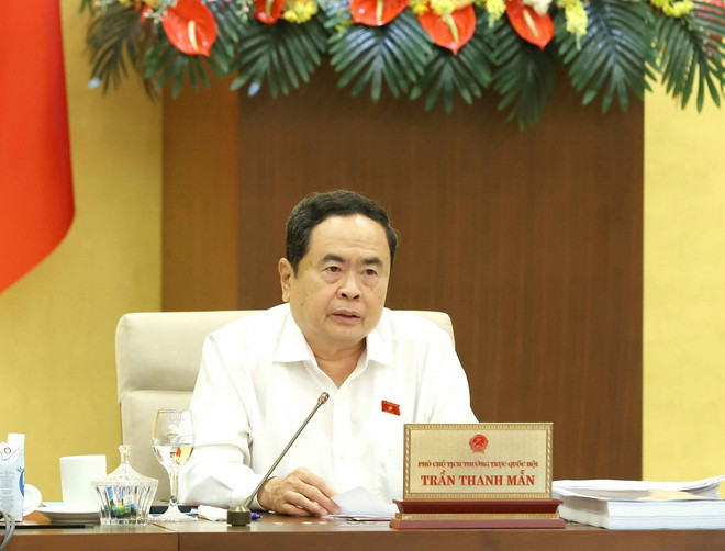 Phó Chủ tịch Thường trực Quốc hội Trần Thanh Mẫn điều hành hoạt động của Ủy ban Thường vụ Quốc hội và Quốc hội phát biểu tại phiên họp. (Ảnh: Phương Hoa/TTXVN) ttxvn_thuong vu quoc hoi 3.jpg
