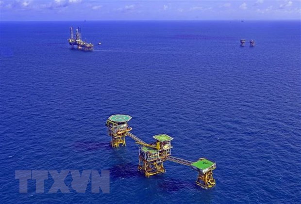 Căng thẳng Nga-Ukraine: Cổ phiếu dầu khí, phân bón, thép tăng vọt ảnh 2