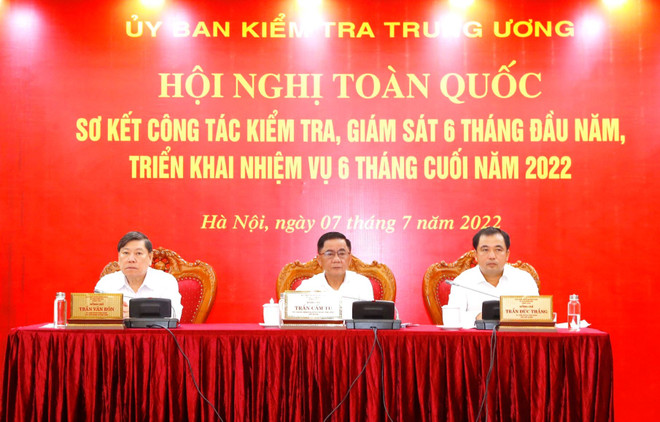 Kiểm tra hơn 24.700 tổ chức đảng và 106.600 đảng viên trong 6 tháng ảnh 2