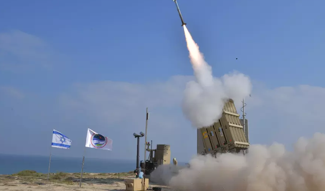 Israel tập trận bắn đạn thật, thử nghiệm 2 hệ thống phòng thủ tên lửa ảnh 1