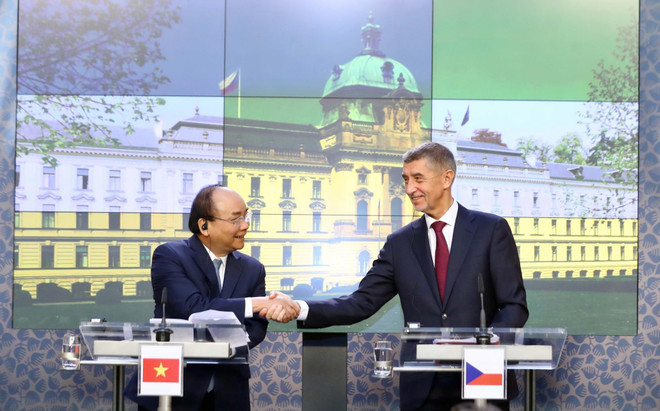 Tuyên bố chung Việt Nam-Cộng hòa Séc nhân chuyến thăm của Thủ tướng ảnh 1