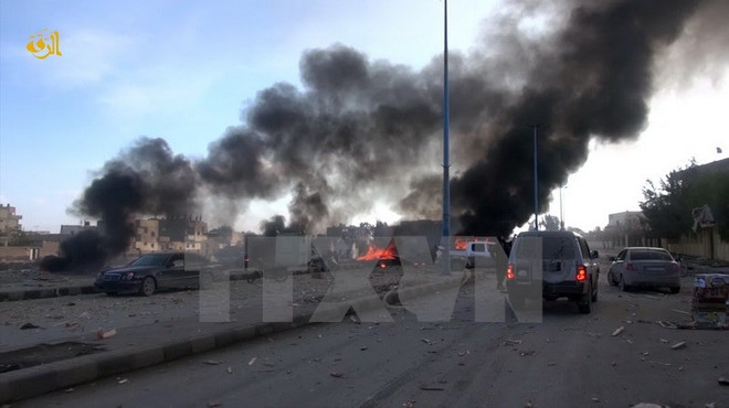 Các thủ lĩnh IS đang kéo nhau tháo chạy khỏi căn cứ địa ở Raqqa ảnh 1