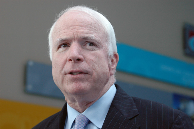 Thượng nghị sỹ John McCain: Chính quyền Trump đang hỗn loạn ảnh 1