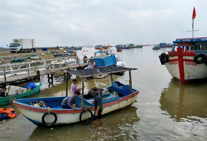 Thủ tướng Chính phủ yêu cầu tập trung ứng phó với bão số 13 ảnh 1