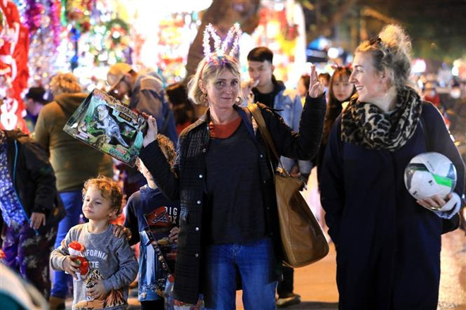 Thị trường mùa Giáng sinh: Giá cả tăng nhẹ, sức mua không mạnh ảnh 2