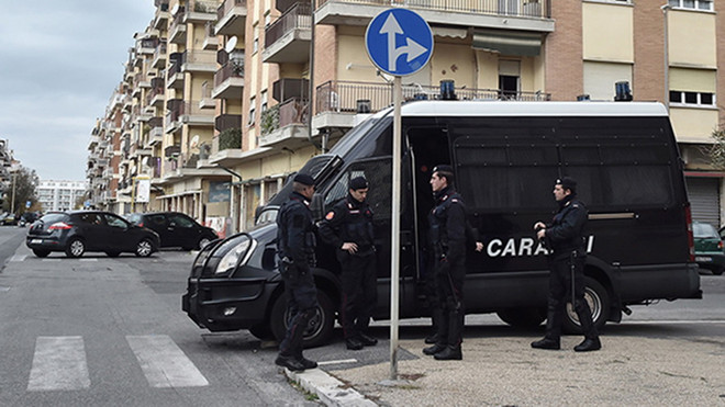 Thủ tướng Italy dọa trừng phạt nghiêm khắc kẻ kích động bạo lực ảnh 1