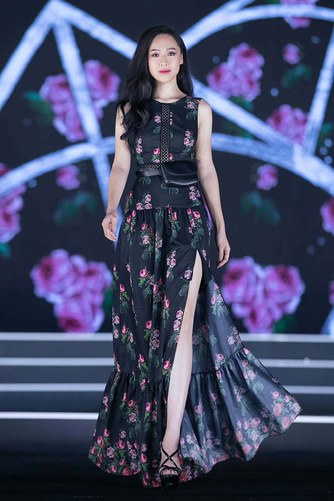 Các thí sinh hoa hậu ấn tượng trong đêm thi thời trang thứ 2 ảnh 16