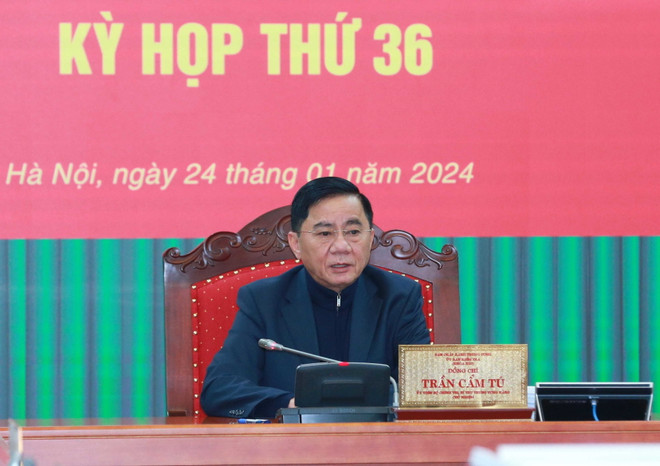 Ông Trần Cẩm Tú, Ủy viên Bộ Chính trị, Bí thư Trung ương Đảng, Chủ nhiệm Ủy ban Kiểm tra Trung ương chủ trì Kỳ họp. (Ảnh: Phương Hoa/TTXVN) ttxvn_ong tran cam tu.jpg