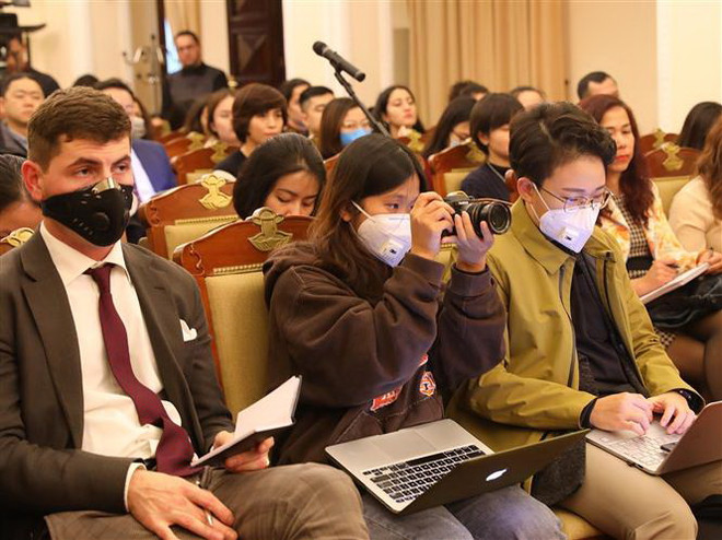 Bộ Ngoại giao đang phối hợp đưa công dân ở vùng có dịch về nước ảnh 2