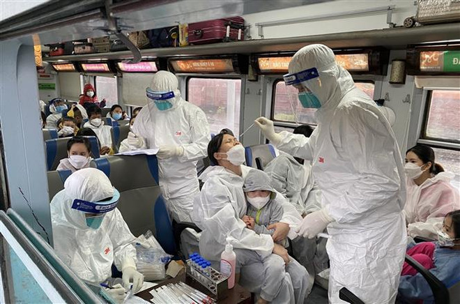 Ninh Bình truy vết người tiếp xúc với ca mắc ở nhà hàng buffet ảnh 1