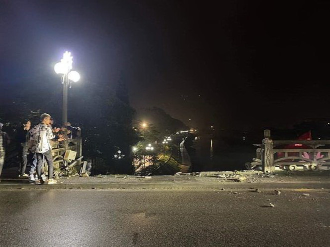 Quảng Ninh: Xe bán tải lao xuống sông Ka Long, 3 người thương vong ảnh 2