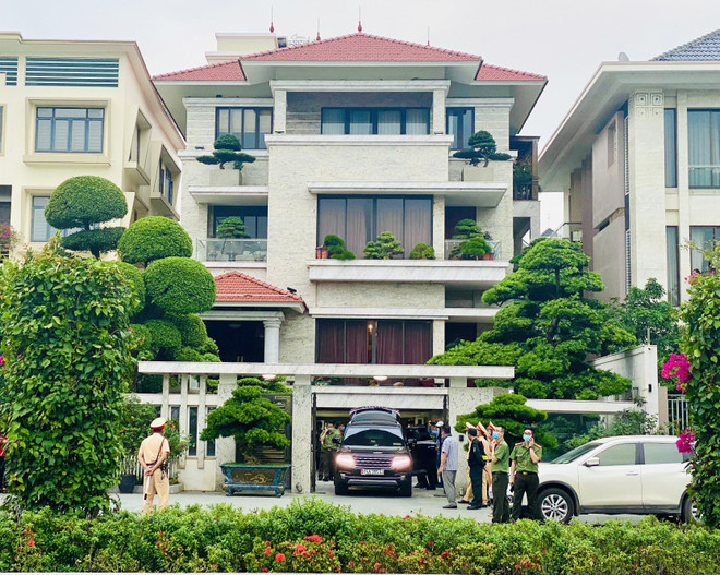 Quảng Ninh: Khởi tố, bắt tạm giam cựu Chủ tịch UBND thành phố Hạ Long ảnh 1