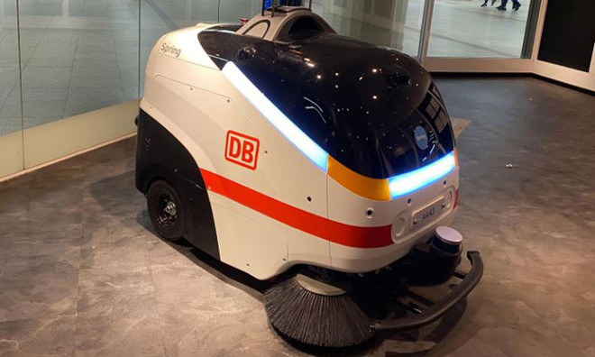 Robot tự hành Manni. (Nguồn: Globalrailwayreview) Đức thử nghiệm robot làm sạch virus SARS-CoV-2 tại sân bay ảnh 1