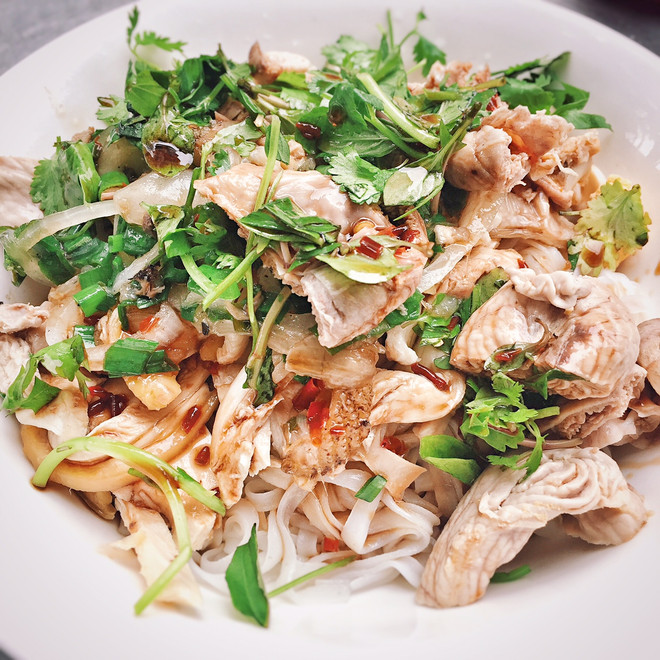 Chuyện phở, bún chả, bia hơi hay là ăn gì ngày Tết? ảnh 2