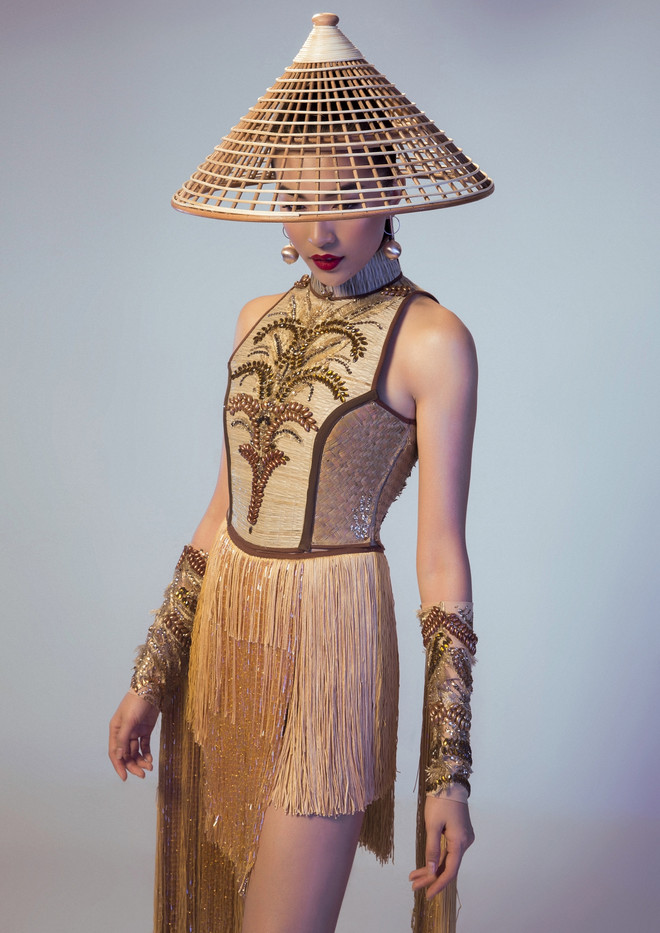 Ngắm trang phục dân tộc độc đáo của Lệ Hằng ở Miss Universe 2016 ảnh 4