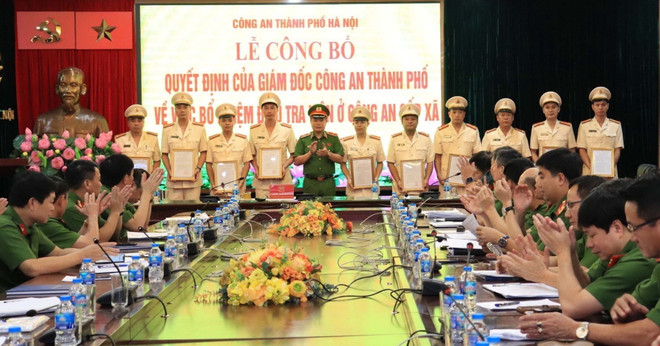Hà Nội: Quyết định bổ nhiệm 332 điều tra viên ở công an cấp xã ảnh 2