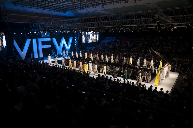 Nguyễn Công Trí sẽ khai màn Vietnam International Fashion Week 2020 ảnh 2