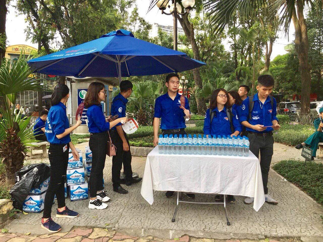 Hơn 1.000 đoàn viên thanh niên Thủ đô tham gia phục vụ Quốc tang ảnh 1