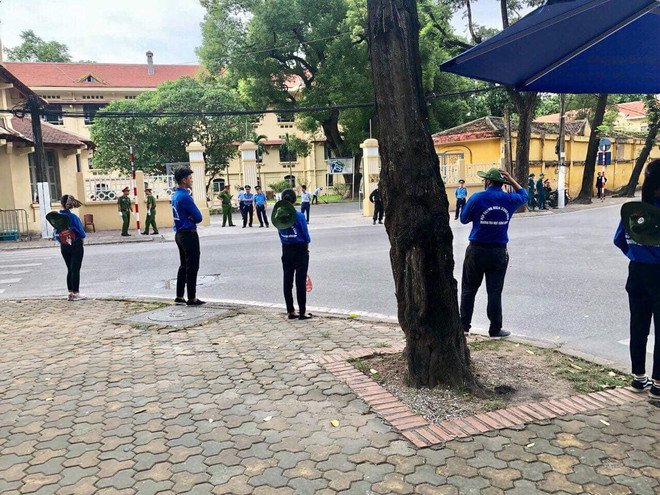 Hơn 1.000 đoàn viên thanh niên Thủ đô tham gia phục vụ Quốc tang ảnh 5