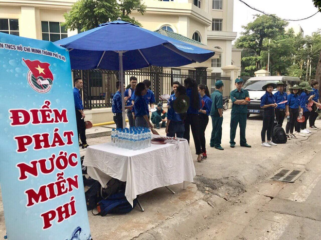 Hơn 1.000 đoàn viên thanh niên Thủ đô tham gia phục vụ Quốc tang ảnh 2