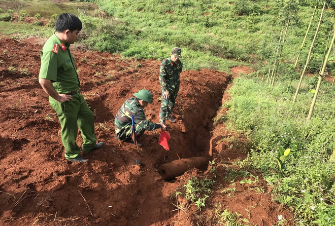 Đắk Nông: Hủy nổ an toàn một quả bom sát thương nặng 227kg ảnh 1