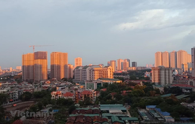 Ảnh minh họa. (Nguồn: Vietnam+) Số doanh nghiệp bất động sản thành lập mới giảm mạnh, số giải thể tăng ảnh 1