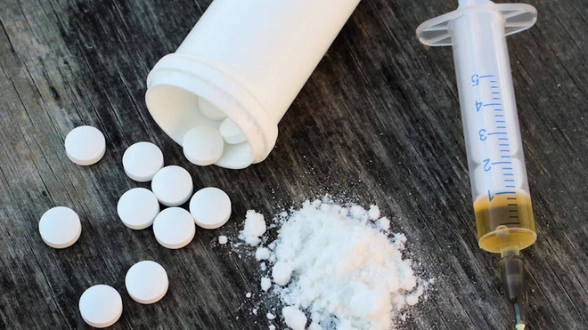 Ảnh minh họa. (Nguồn: CNN) Mỹ trừng phạt những kẻ tiếp tay cho hoạt động bào chế fentanyl ảnh 1