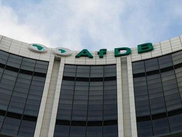AfDB thúc giục sử dụng nguyên tắc “người gây ô nhiễm phải trả tiền” ảnh 1