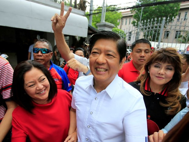 Ông Ferdinand Marcos Jr. tranh cử tổng thống Philippines. (Ảnh: Reuters) Bầu cử Tổng thống Philippines: Ứng cử viên Marcos Jr dẫn trước áp đảo ảnh 1