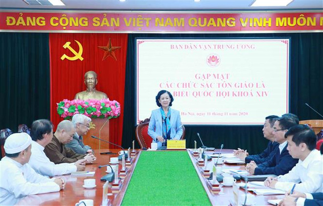 Trưởng Ban Dân vận Trung ương Trương Thị Mai phát biểu tại buổi gặp mặt. (Ảnh: Phương Hoa/TTXVN) Gặp mặt các chức sắc tôn giáo là đại biểu Quốc hội khóa XIV ảnh 1