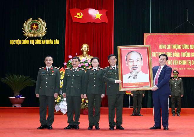 Trưởng Ban Tuyên giáo TW: Nguồn lực con người là quan trọng nhất ảnh 2