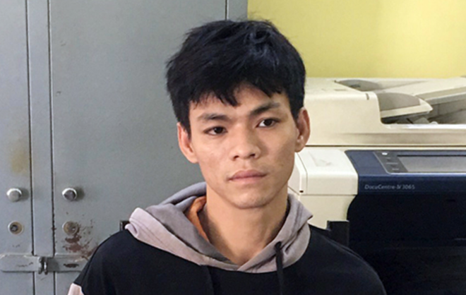 Đồng Nai: Bắt đối tượng dùng dao cứa cổ người đi bộ, cướp điện thoại ảnh 1