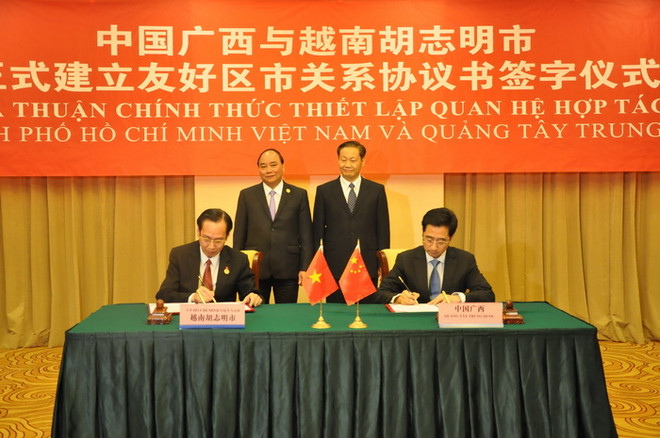 Doanh nghiệp Việt quảng bá sản phẩm tại hội chợ Trung Quốc-ASEAN ảnh 1