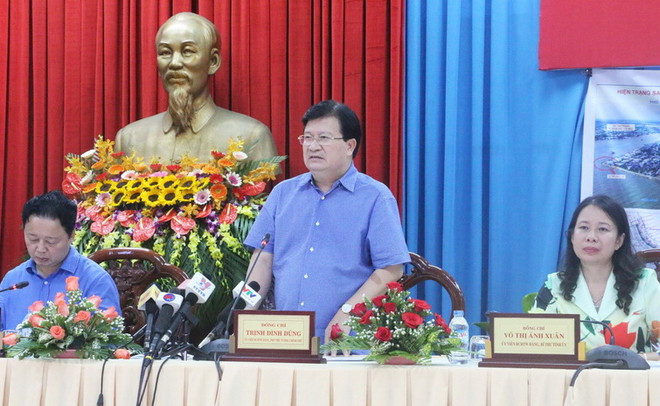 ĐBSCL cần có "kịch bản" ứng phó với sạt lở bờ sông, bờ biển ảnh 1