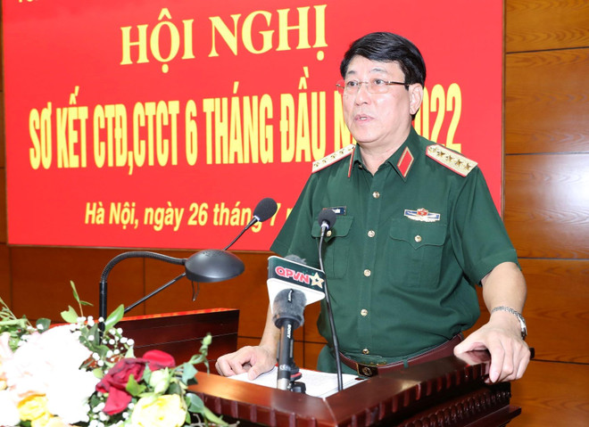 Đại tướng Lương Cường phát biểu chỉ đạo hội nghị. (Ảnh: Trọng Đức/TTXVN) Đổi mới nội dung, hình thức giáo dục chính trị trong toàn quân ảnh 1