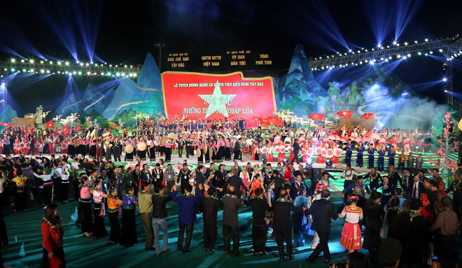 Tuyên dương "Những người có uy tín tiêu biểu vùng Tây Bắc" ảnh 2