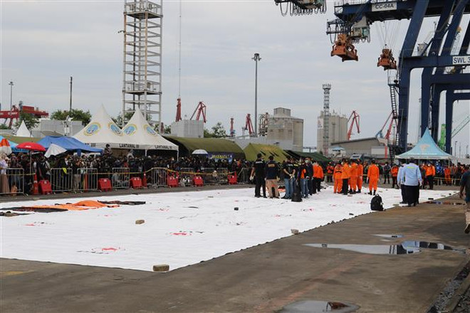 Indonesia triển khai tàu nghiên cứu Baruna Jaya IV để tìm kiếm hộp đen ảnh 1