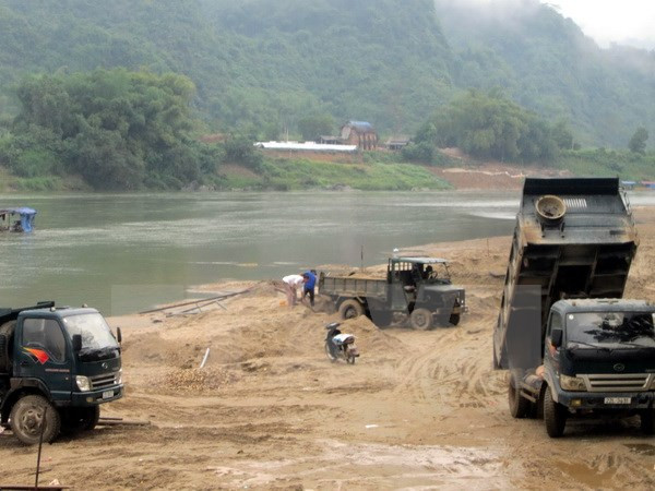 Thủ tướng yêu cầu báo cáo về việc giá cát xây dựng tăng gấp 3 lần ảnh 1