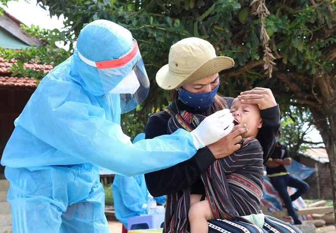 Phú Yên: Người dân Ea Trol chấp hành nghiêm quy định phòng dịch ảnh 1