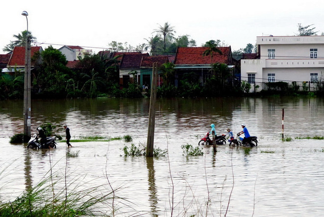 Hội Chữ thập Đỏ kêu gọi giúp đỡ người dân bị thiệt hại vì bão số 12 ảnh 1