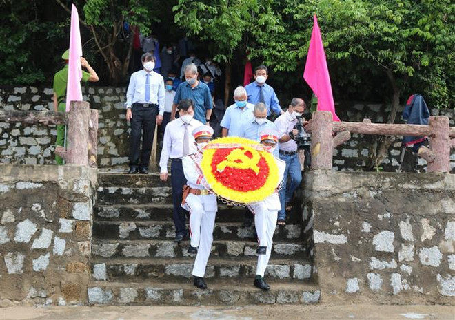 Phú Yên kỷ niệm 60 năm Ngày mở đường Hồ Chí Minh trên biển ảnh 1