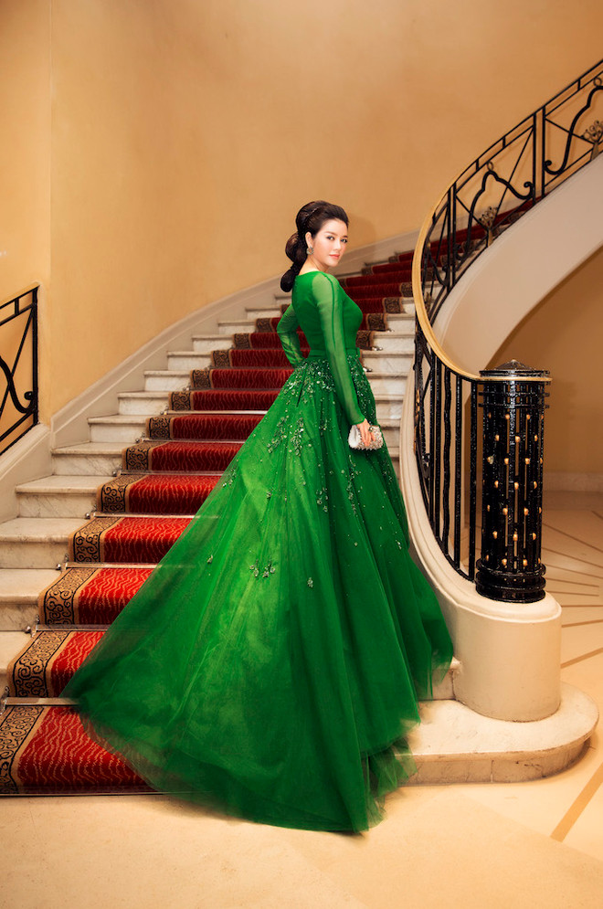 Lý Nhã Kỳ được “người đàn ông quyền lực” yêu mến ở Cannes ảnh 2