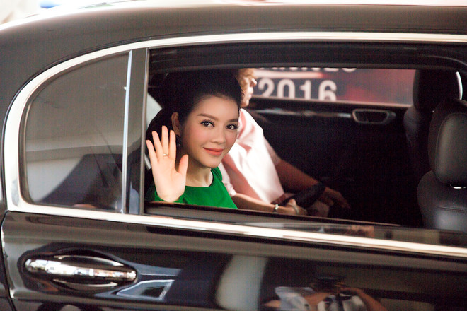 Lý Nhã Kỳ được “người đàn ông quyền lực” yêu mến ở Cannes ảnh 9